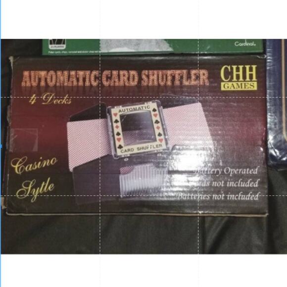 4 Deck Automatic Card Shuffler - Picture 3 of 3